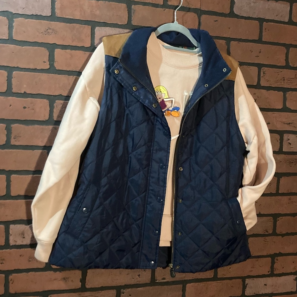 Sporty Slim Quilted Puffer Vest with Suede Accents, Adjustable Waist & Pockets